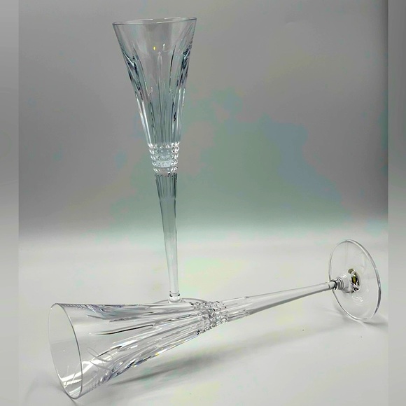 Waterford Lismore Diamond Monogram Letter "H”- Crystal Champagne Toasting Flutes - Picture 4 of 16